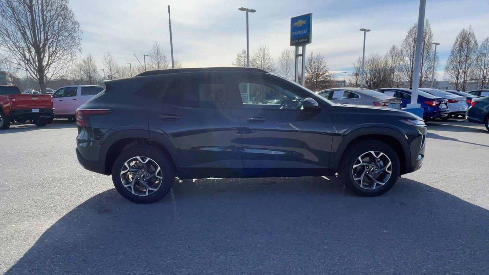 2025 Chevrolet Trax Vehicle Photo in BENTONVILLE, AR 72712-4322