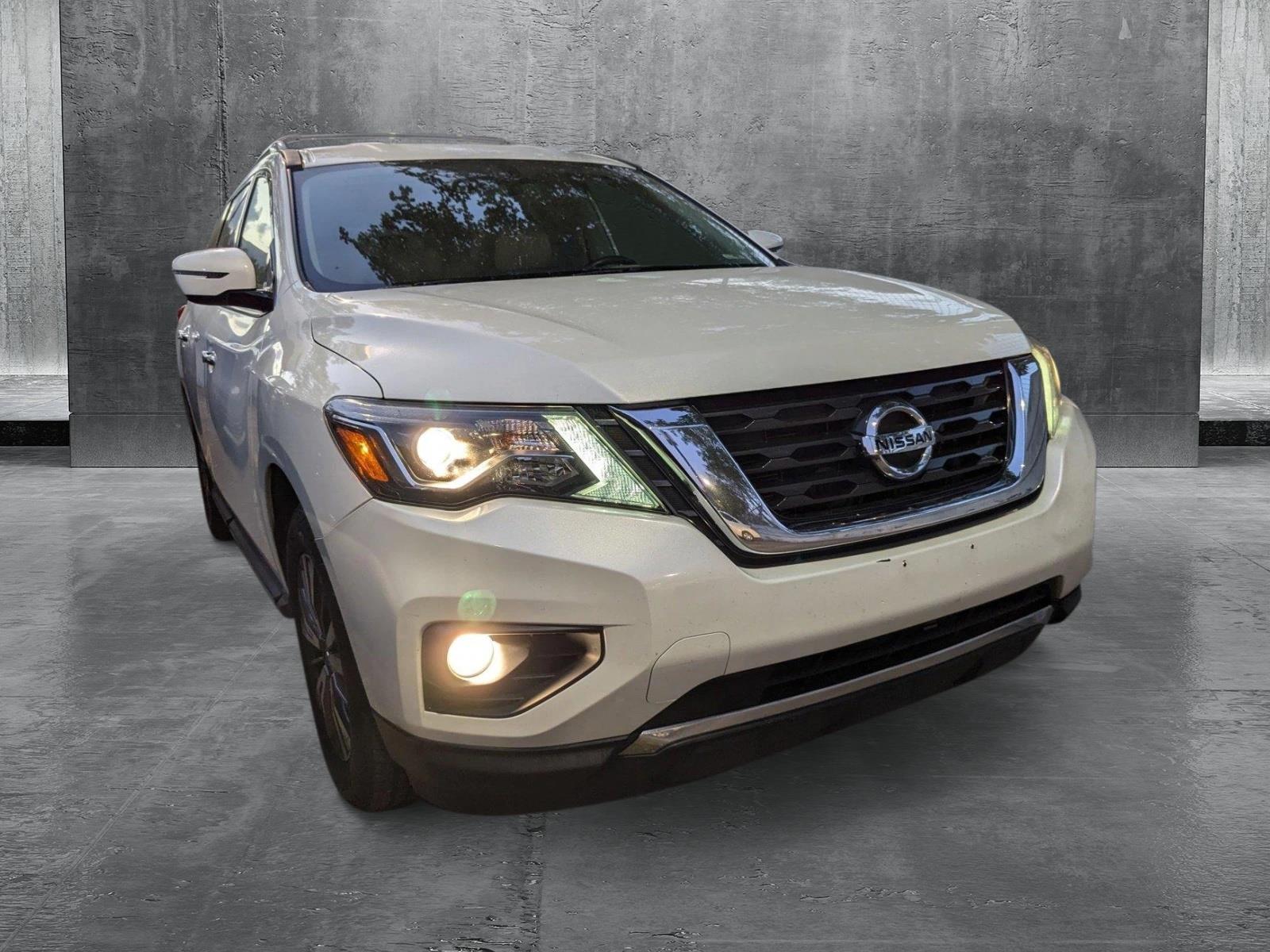 2019 Nissan Pathfinder Vehicle Photo in MIAMI, FL 33134-2699