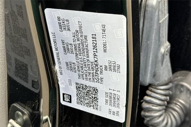 2023 GMC Canyon Vehicle Photo in ELK GROVE, CA 95757-8703