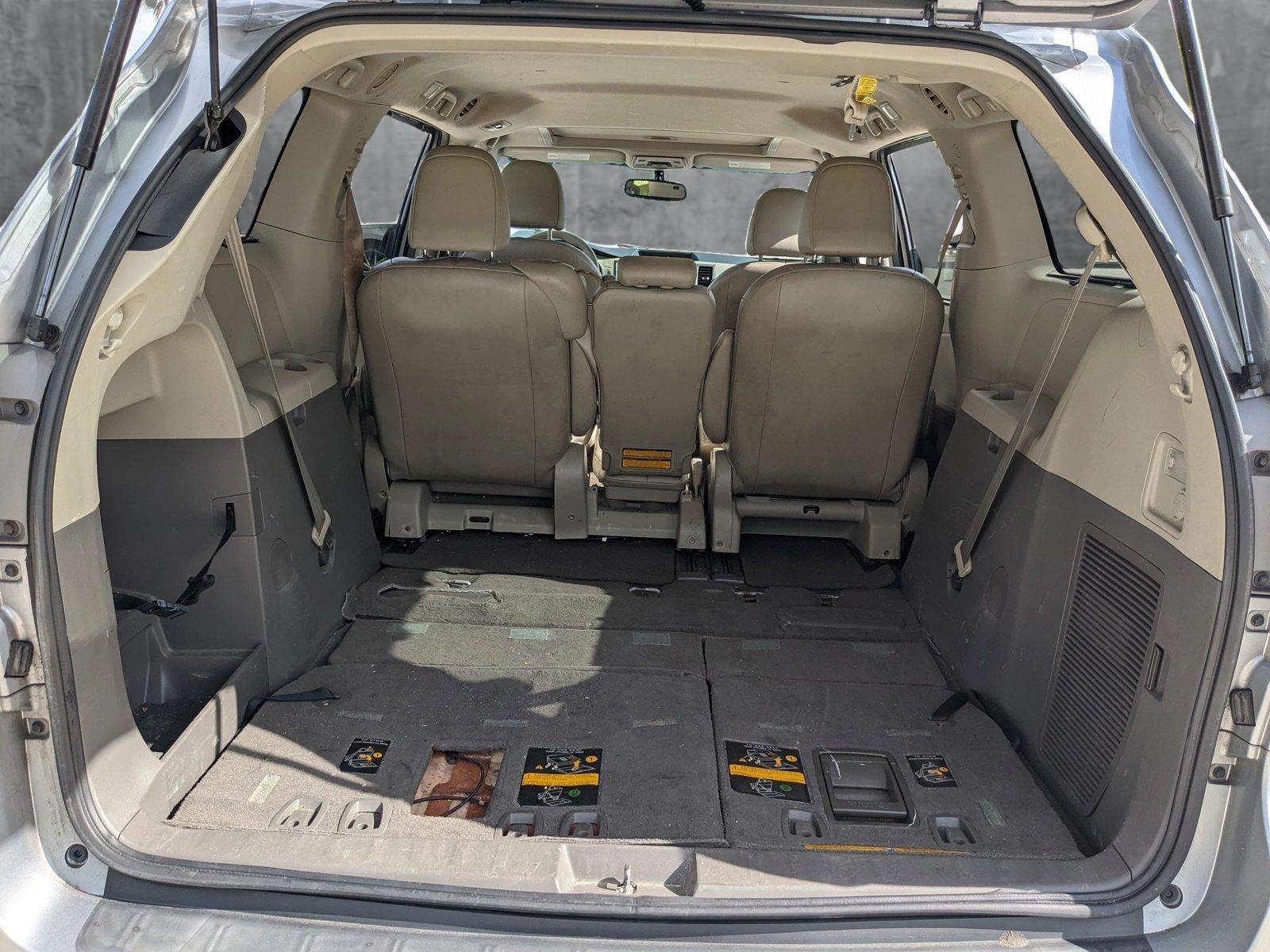 2011 Toyota Sienna Vehicle Photo in Davie, FL 33331