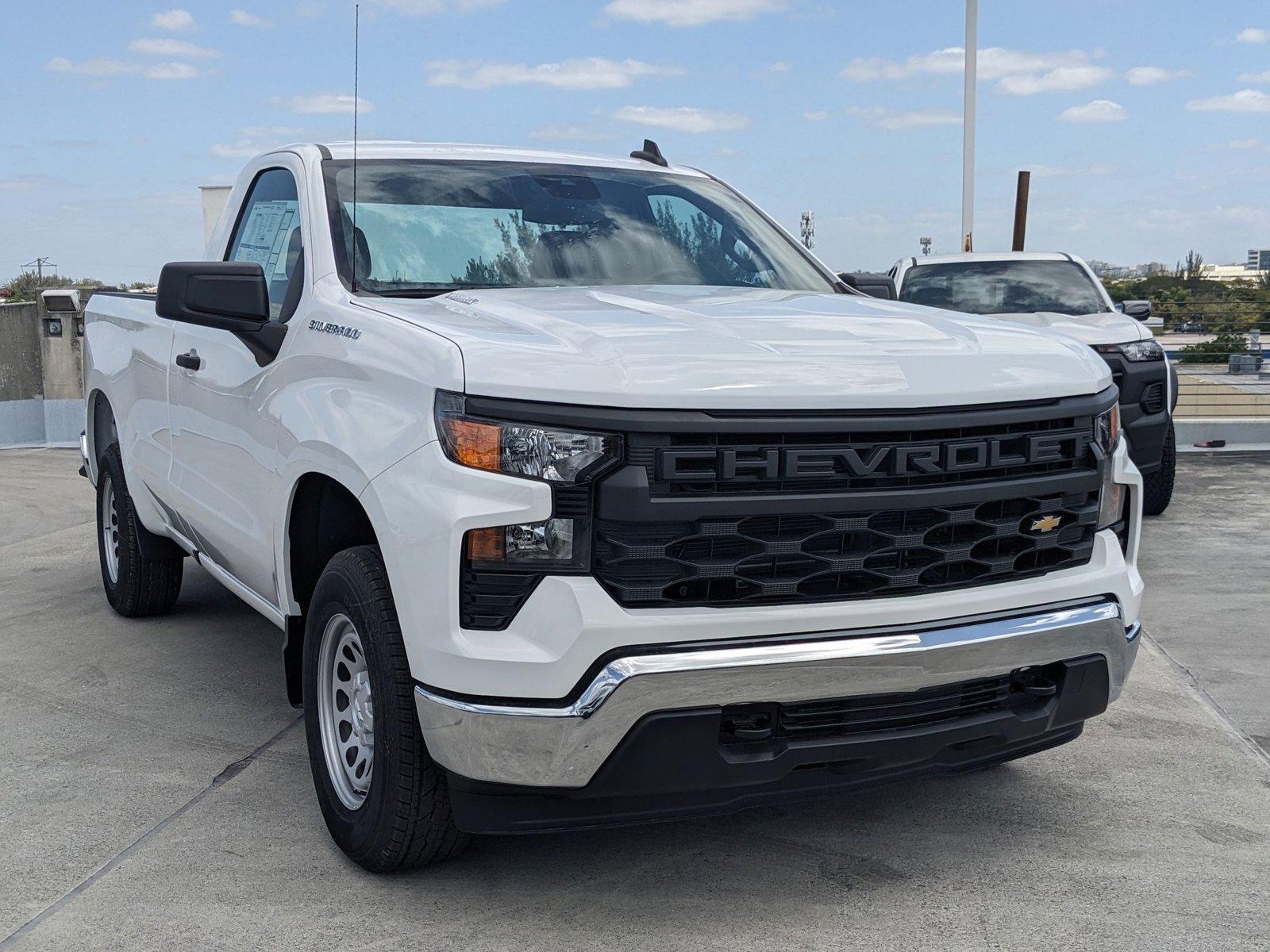 2025 Chevrolet Silverado 1500 Vehicle Photo in MIAMI, FL 33172-3015