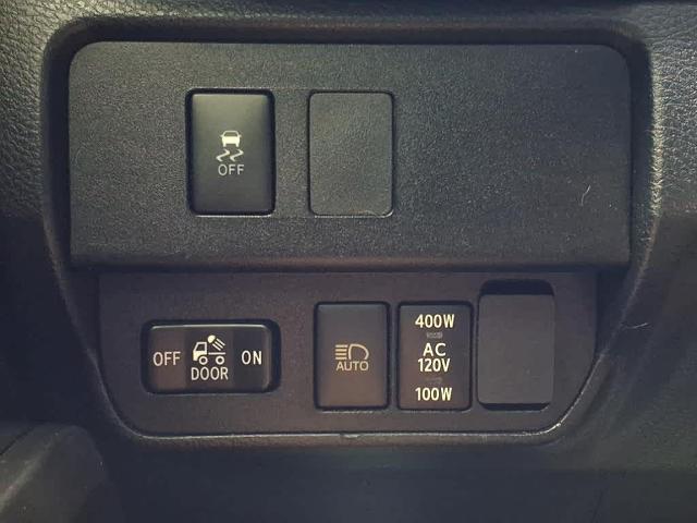 2020 Toyota Tacoma 4WD Vehicle Photo in San Antonio, TX 78230-1001