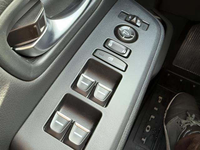 2024 Honda Pilot Vehicle Photo in MADISON, WI 53713-3220