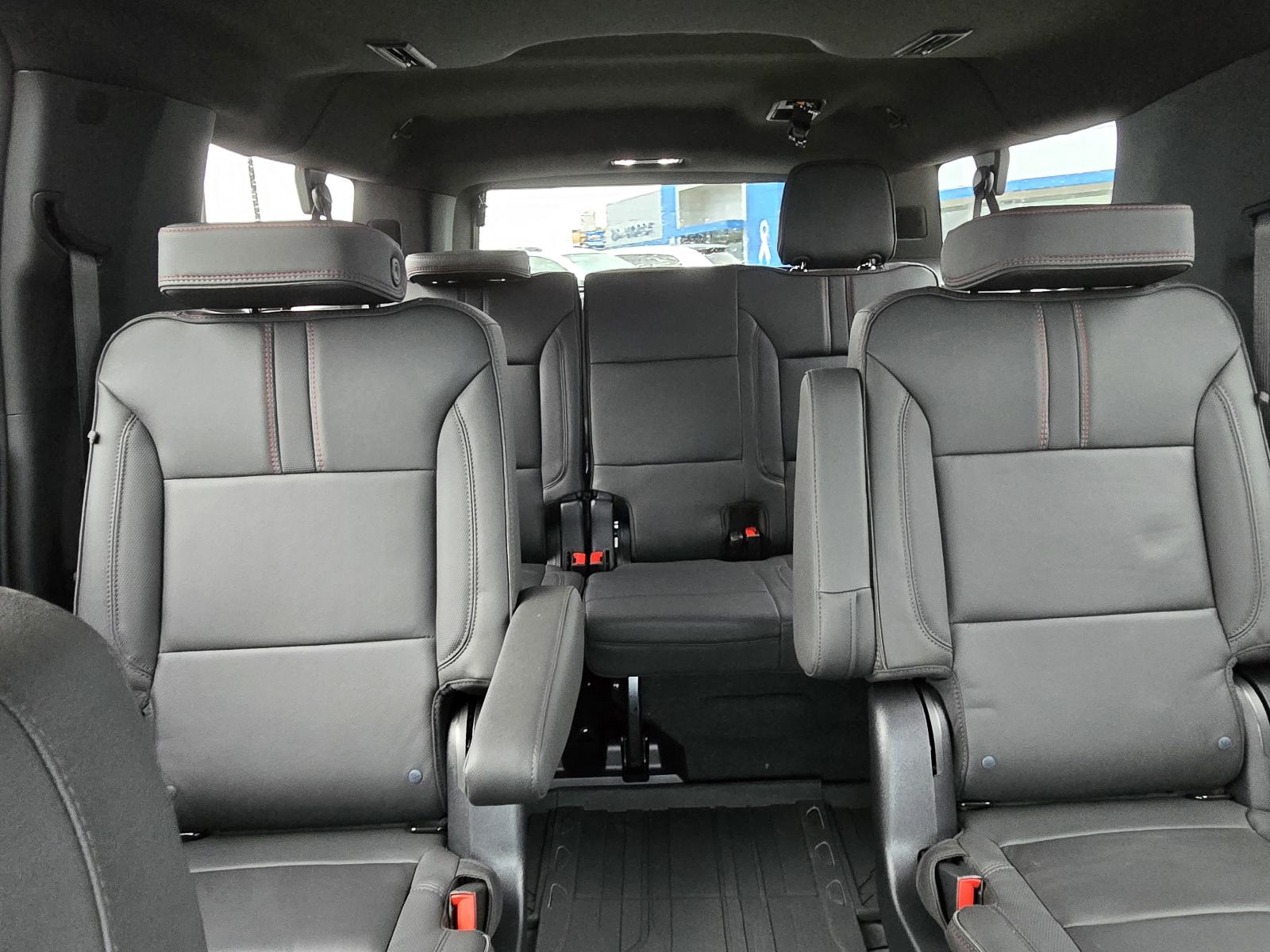 2025 Chevrolet Suburban Vehicle Photo in Rolla, MO 65401