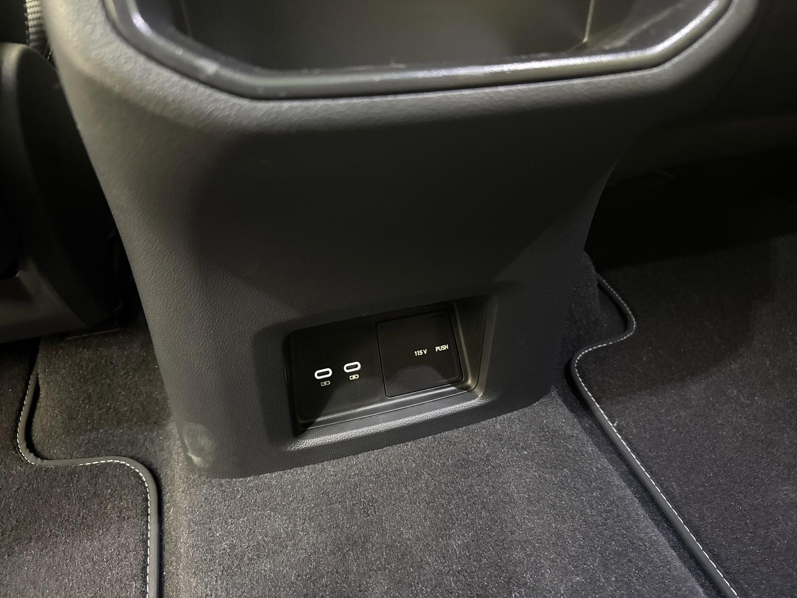 2024 Volkswagen Atlas Cross Sport Vehicle Photo in Georgetown, TX 78626