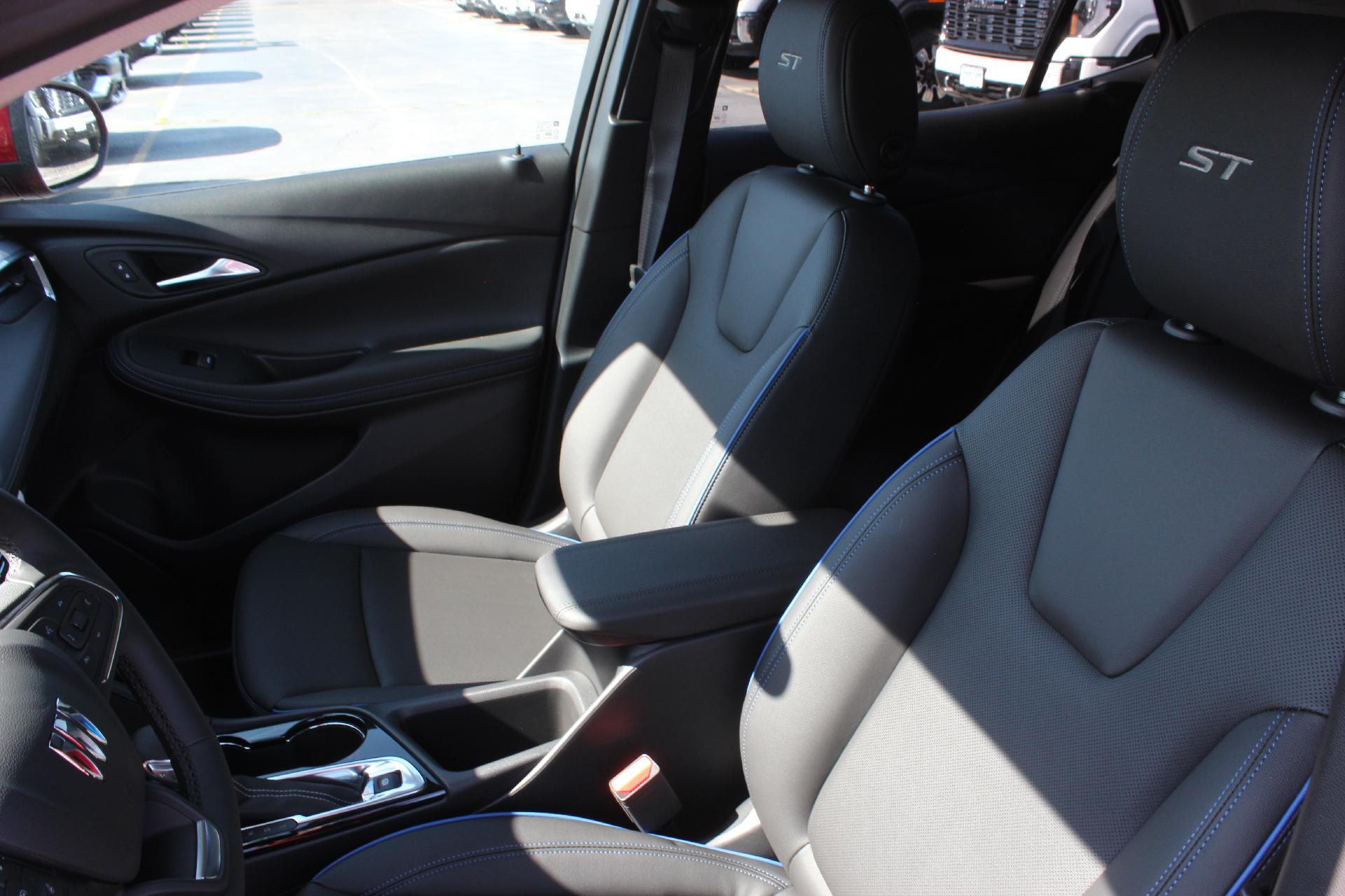 2026 Buick Encore GX Vehicle Photo in AURORA, CO 80012-4011