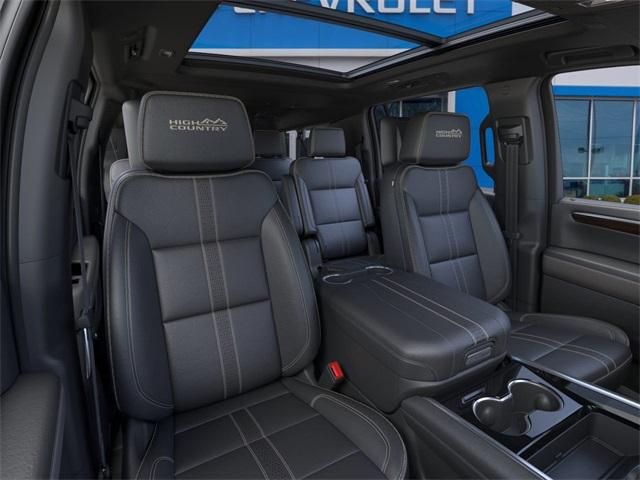 2025 Chevrolet Suburban Vehicle Photo in MILFORD, OH 45150-1684