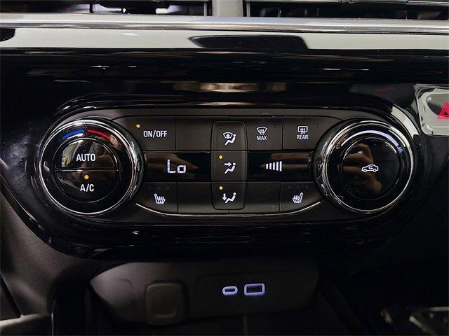 2024 Chevrolet Trax Vehicle Photo in PUYALLUP, WA 98371-4149