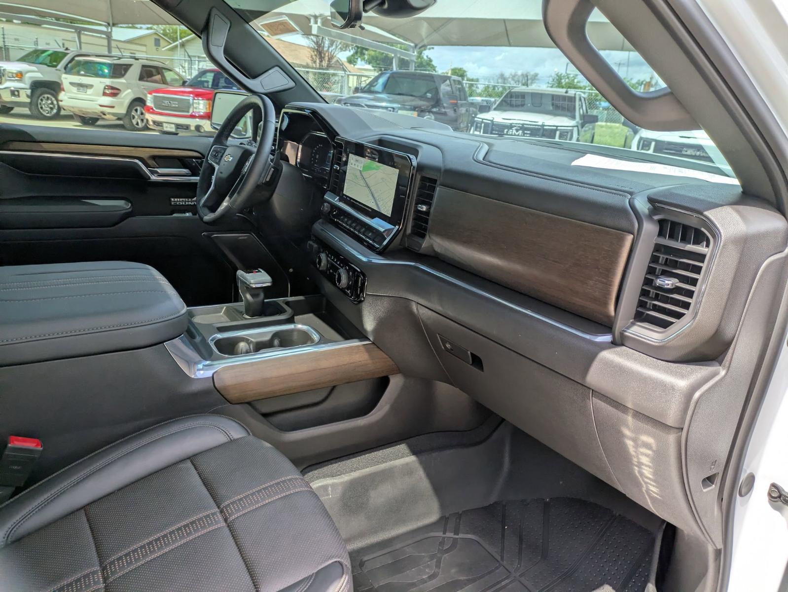 2024 Chevrolet Silverado 1500 Vehicle Photo in SELMA, TX 78154-1460