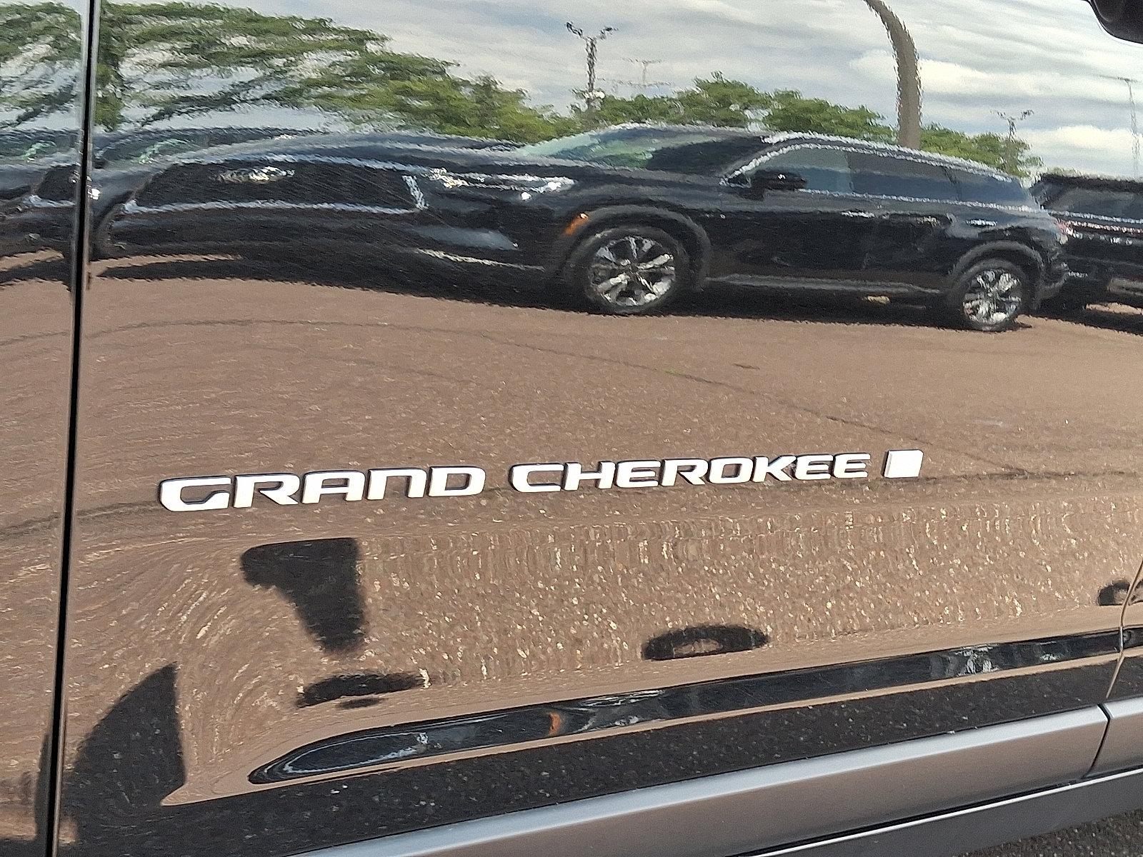 2024 Jeep Grand Cherokee L Vehicle Photo in Willow Grove, PA 19090