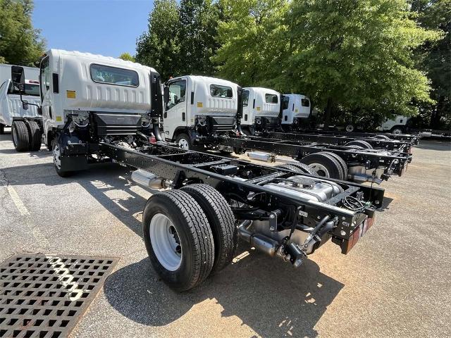 2025 Chevrolet Low Cab Forward 3500 Vehicle Photo in ALCOA, TN 37701-3235