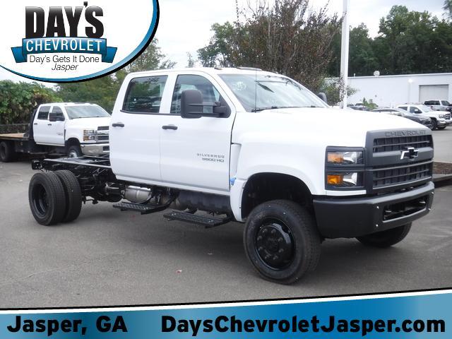 2024 Chevrolet Silverado 5500 HD Vehicle Photo in JASPER, GA 30143-8655