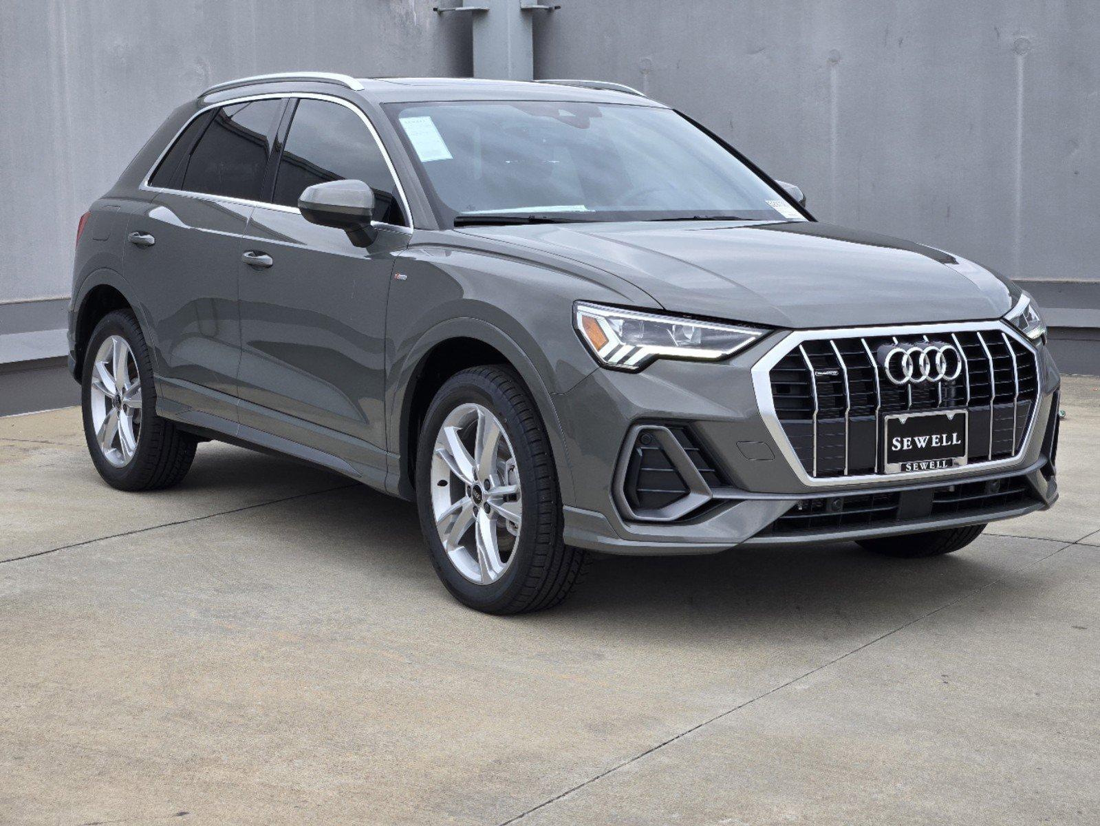 2024 Audi Q3 Vehicle Photo in SUGAR LAND, TX 77478