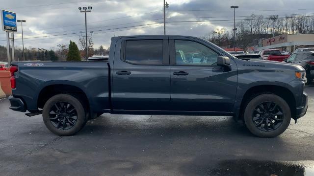 2021 Chevrolet Silverado 1500 Vehicle Photo in MOON TOWNSHIP, PA 15108-2571