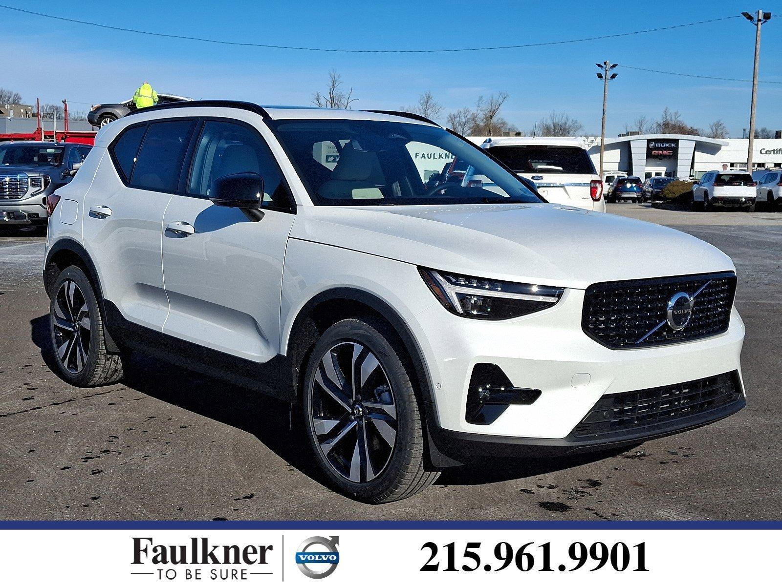 2025 Volvo XC40 Vehicle Photo in Trevose, PA 19053