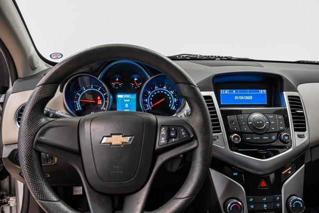 2015 Chevrolet Cruze Vehicle Photo in AKRON, OH 44320-4088