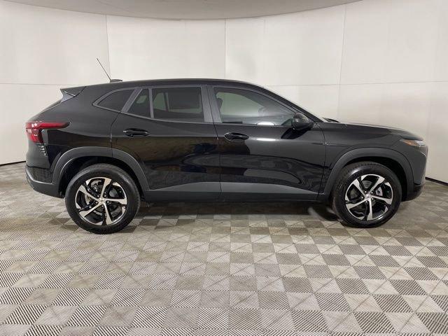 2025 Chevrolet Trax Vehicle Photo in PHOENIX, AZ 85014-3381