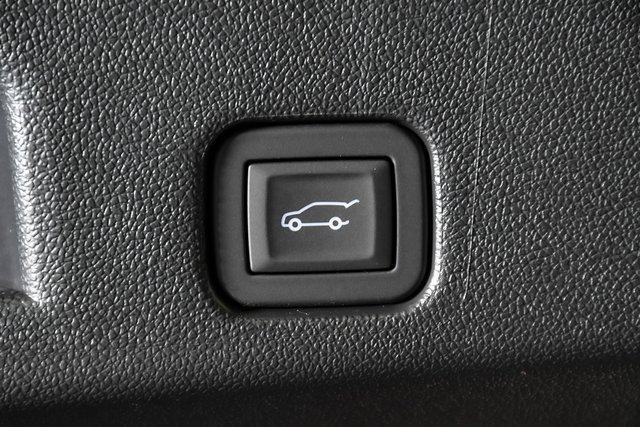 2025 Buick Enclave Vehicle Photo in PUYALLUP, WA 98371-4149