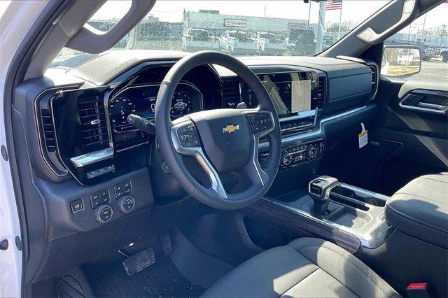 2025 Chevrolet Silverado 1500 Vehicle Photo in INDEPENDENCE, MO 64055-1314