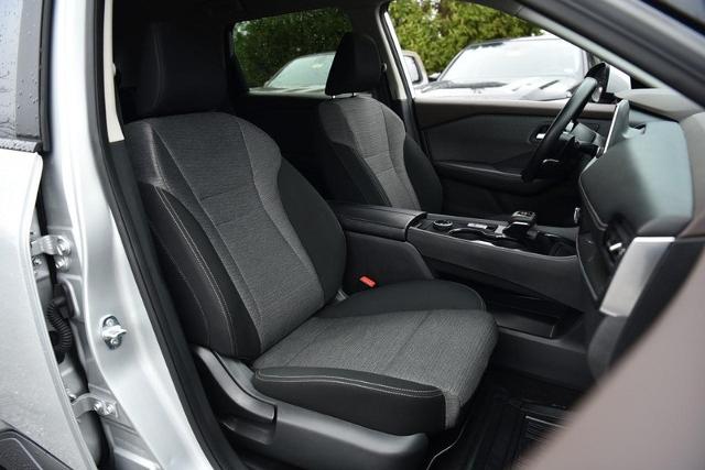 2023 Nissan Rogue Vehicle Photo in Ballwin, MO 63011