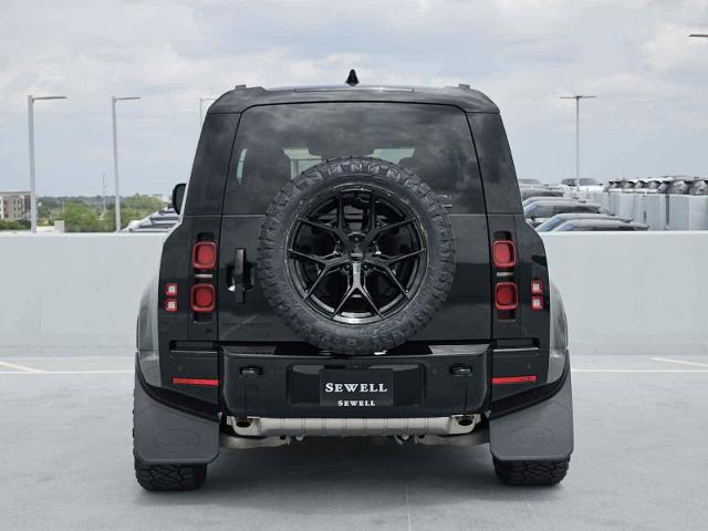 2025 Defender Vehicle Photo in AUSTIN, TX 78717