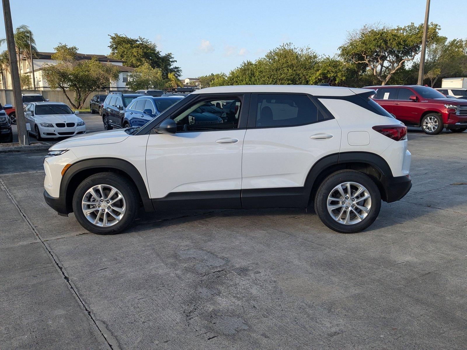 2024 Chevrolet Trailblazer Vehicle Photo in PEMBROKE PINES, FL 33024-6534