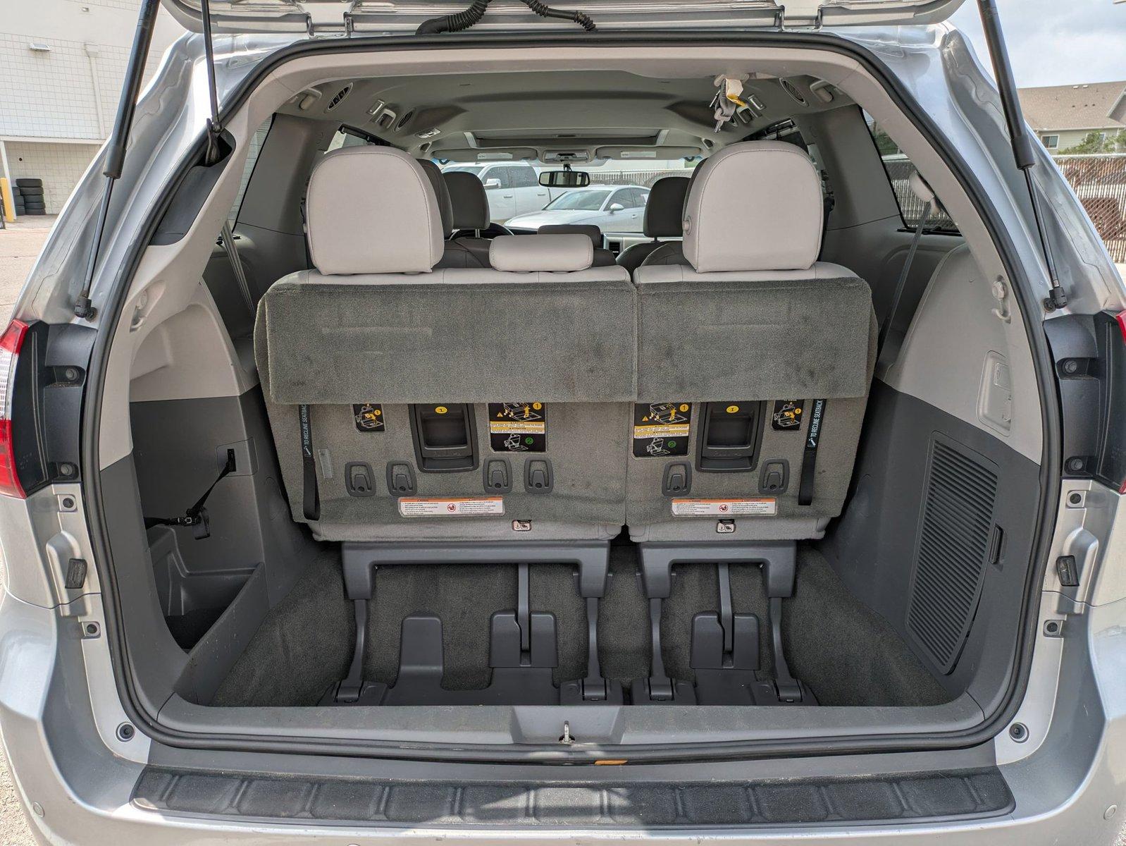 2017 Toyota Sienna Vehicle Photo in Corpus Christi, TX 78415