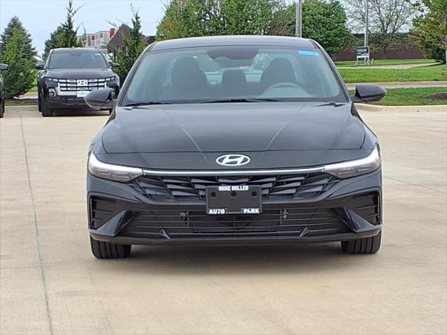 2025 Hyundai ELANTRA Hybrid Vehicle Photo in Peoria, IL 61615