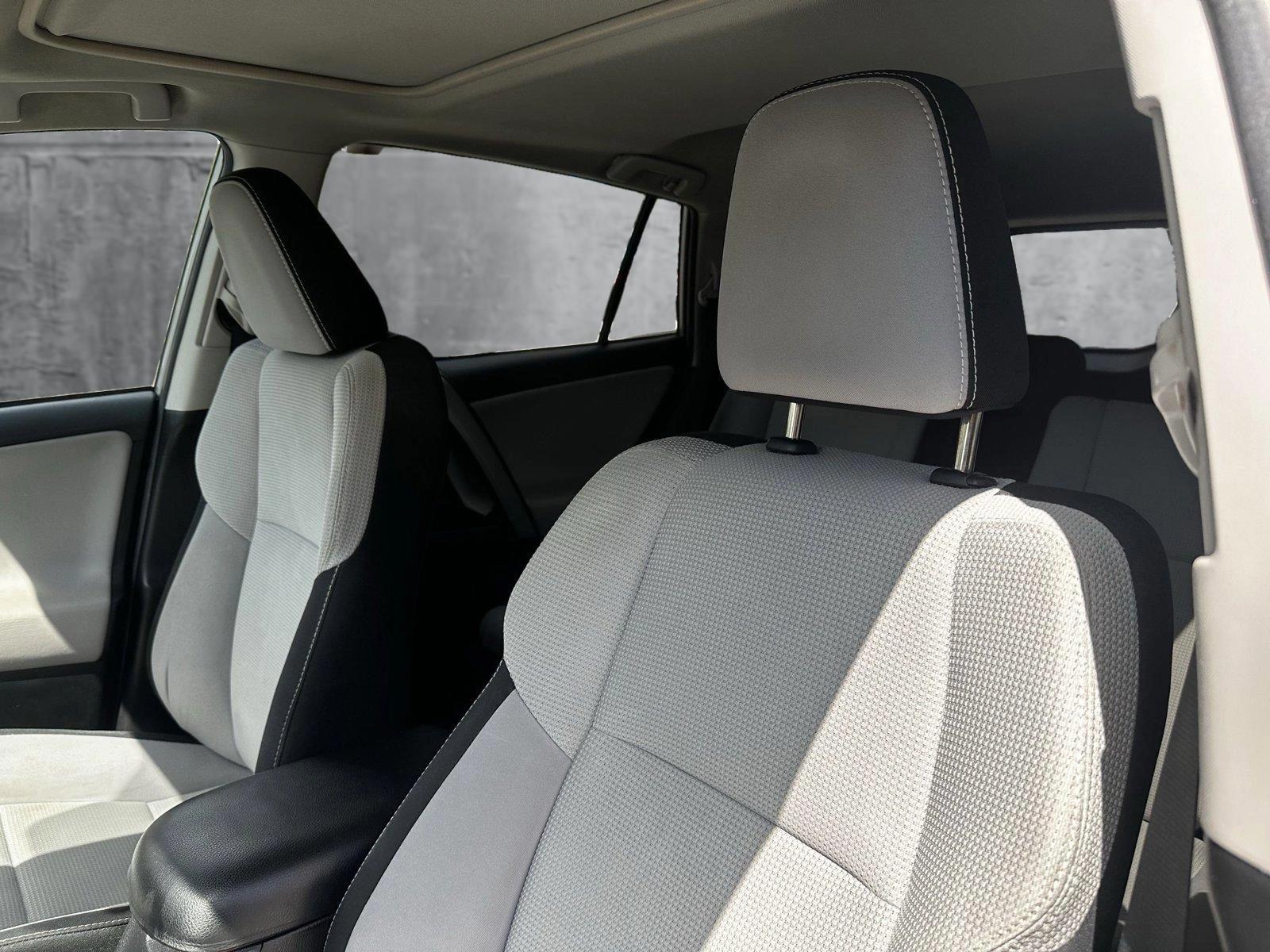 2018 Toyota RAV4 Vehicle Photo in Hollywood, FL 33021