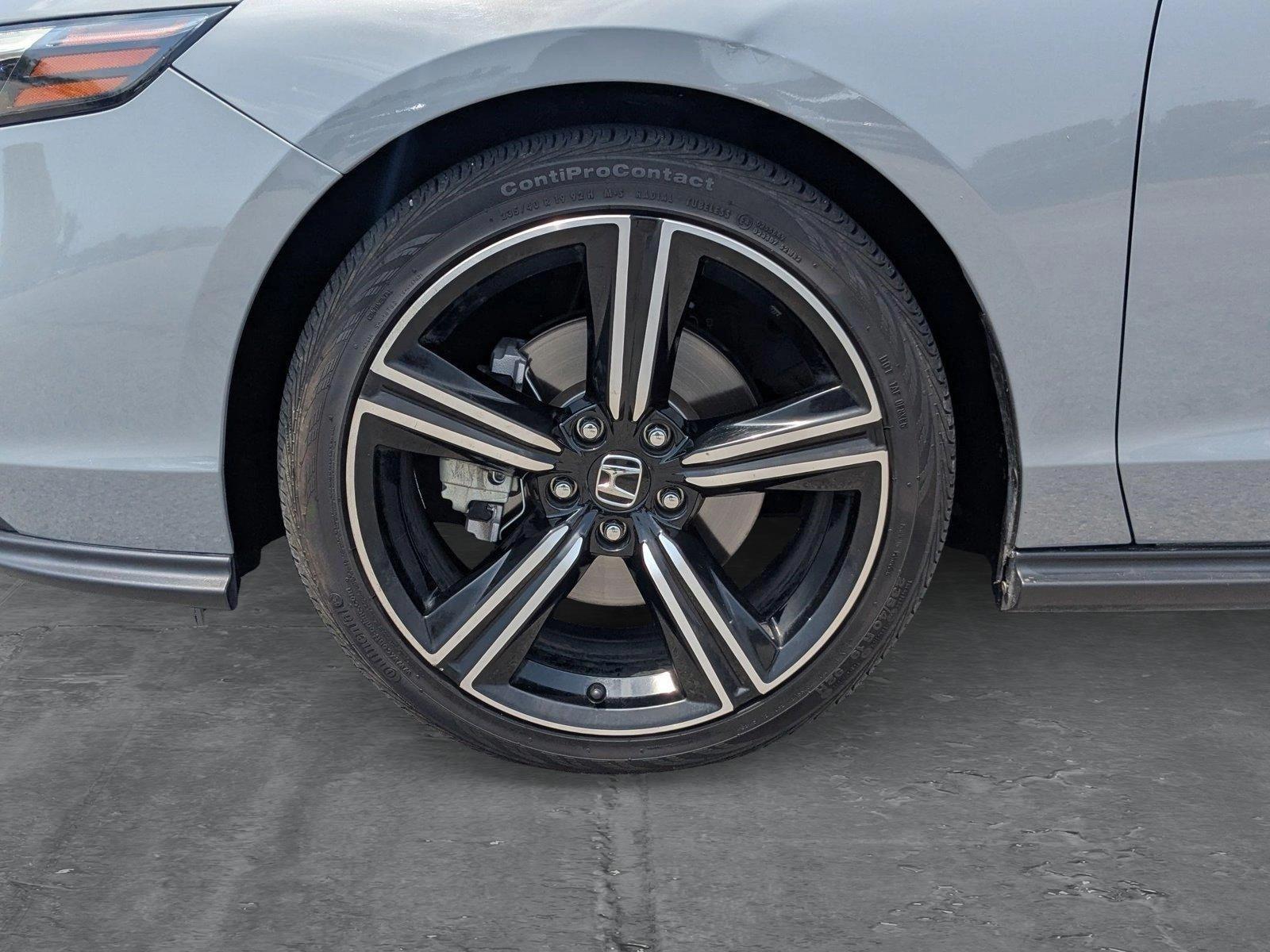 2023 Honda Accord Hybrid Vehicle Photo in Valencia, CA 91355