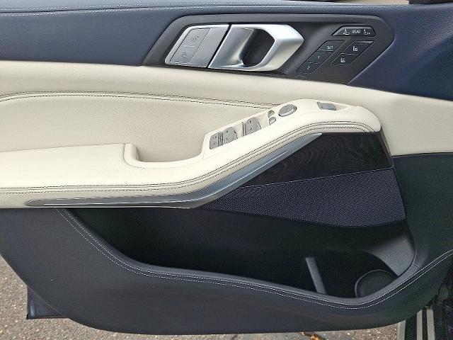 2022 BMW X7 Vehicle Photo in TREVOSE, PA 19053-4984
