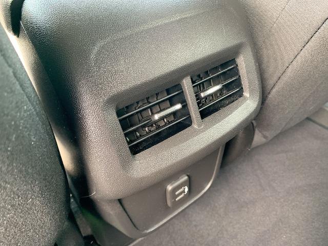 2022 Chevrolet Equinox Vehicle Photo in MOON TOWNSHIP, PA 15108-2571