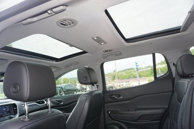 2022 GMC Acadia Vehicle Photo in FAIRMONT, WV 26554-2318