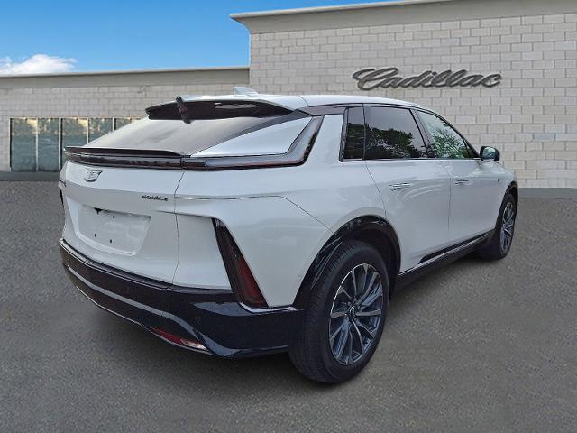 2024 Cadillac LYRIQ Vehicle Photo in TREVOSE, PA 19053-4984