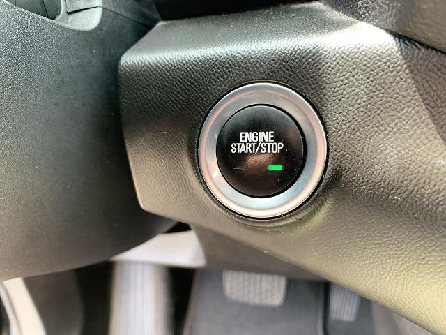 2022 GMC Terrain Vehicle Photo in MOON TOWNSHIP, PA 15108-2571