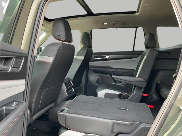 2025 Volkswagen Atlas Vehicle Photo in Oshkosh, WI 54904
