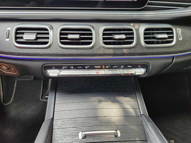2025 Mercedes-Benz GLE Vehicle Photo in HOUSTON, TX 77079