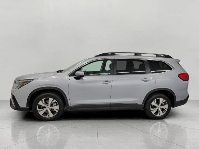 2024 Subaru Ascent Vehicle Photo in Green Bay, WI 54304