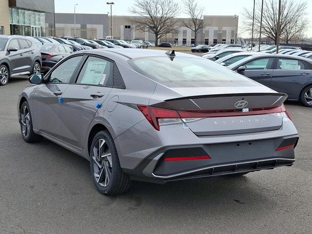 2025 Hyundai ELANTRA Vehicle Photo in Philadelphia, PA 19116