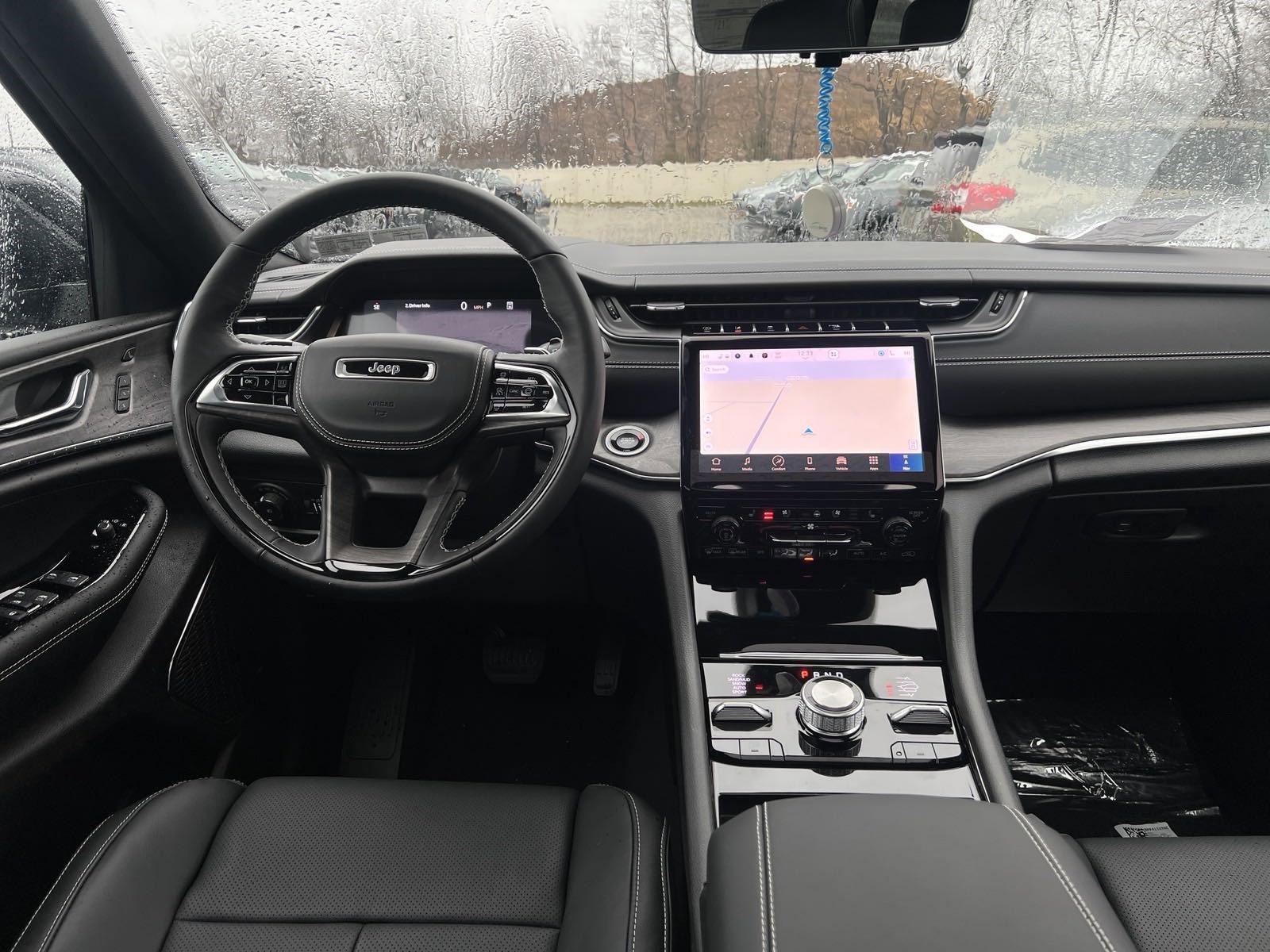 2025 Jeep Grand Cherokee L Vehicle Photo in Mechanicsburg, PA 17050-1707