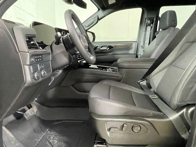 2025 Chevrolet Tahoe Vehicle Photo in PHOENIX, AZ 85014-3381