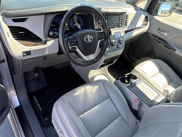 2020 Toyota Sienna Vehicle Photo in ALBERTVILLE, AL 35950-0246