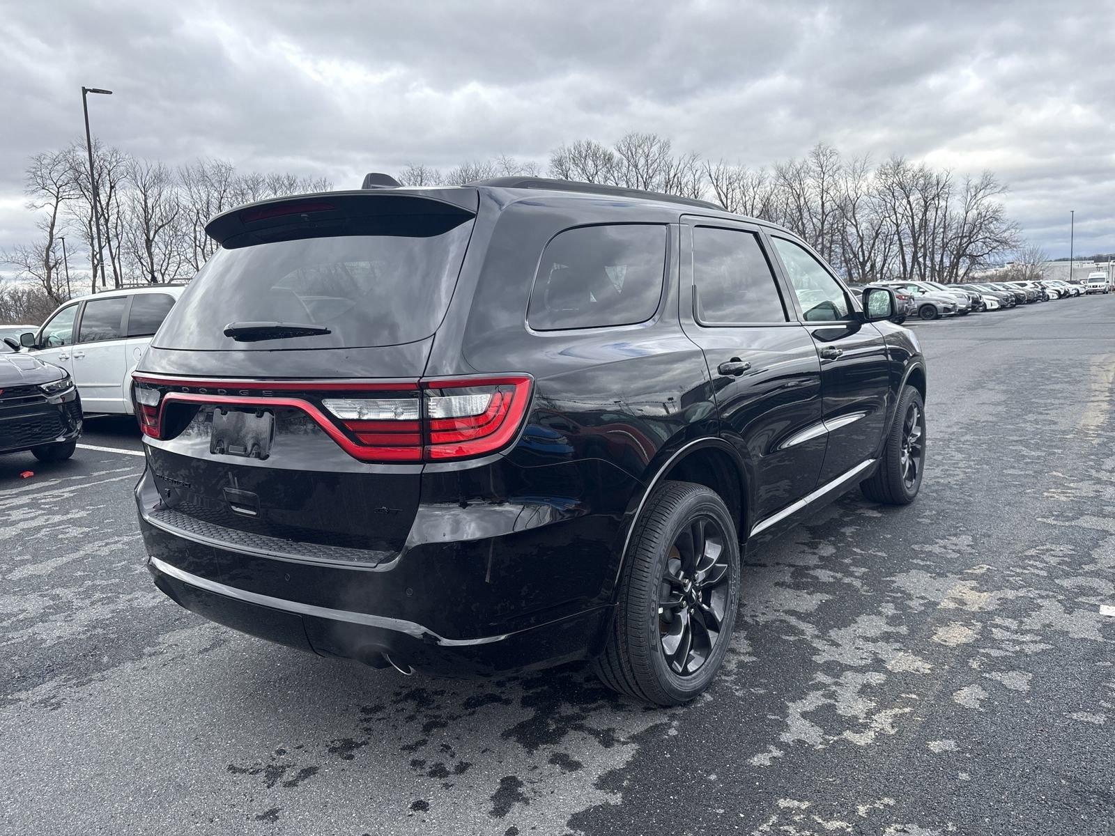 2025 Dodge Durango Vehicle Photo in Mechanicsburg, PA 17050-1707