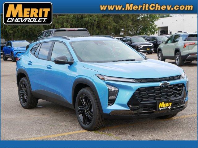 2025 Chevrolet Trax Vehicle Photo in MAPLEWOOD, MN 55119-4794