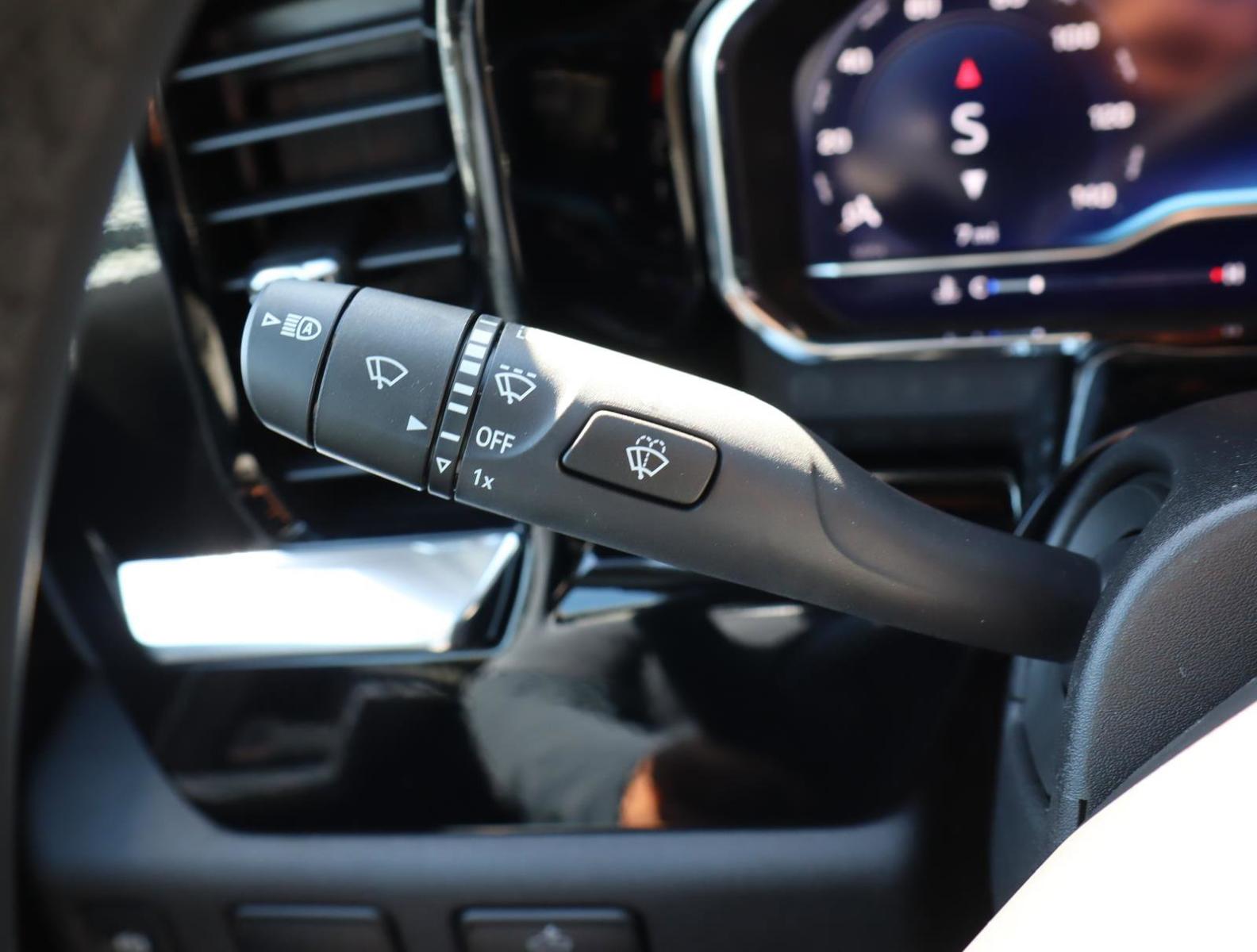 2025 Chevrolet Silverado 1500 Vehicle Photo in LOS ANGELES, CA 90007-3794