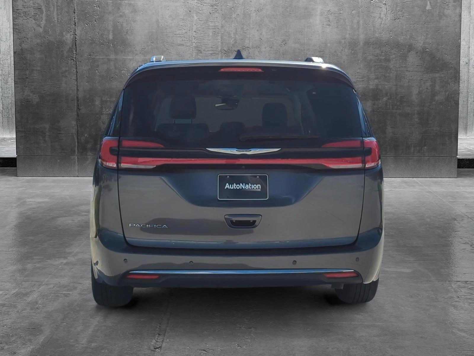 2021 Chrysler Pacifica Vehicle Photo in Pembroke Pines, FL 33027