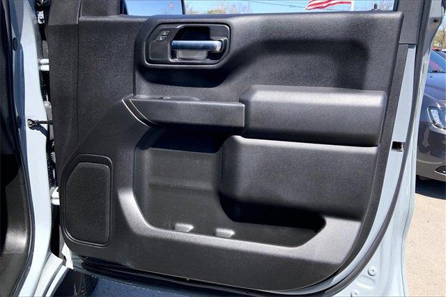 2024 Chevrolet Silverado 1500 Vehicle Photo in KANSAS CITY, MO 64114-4502