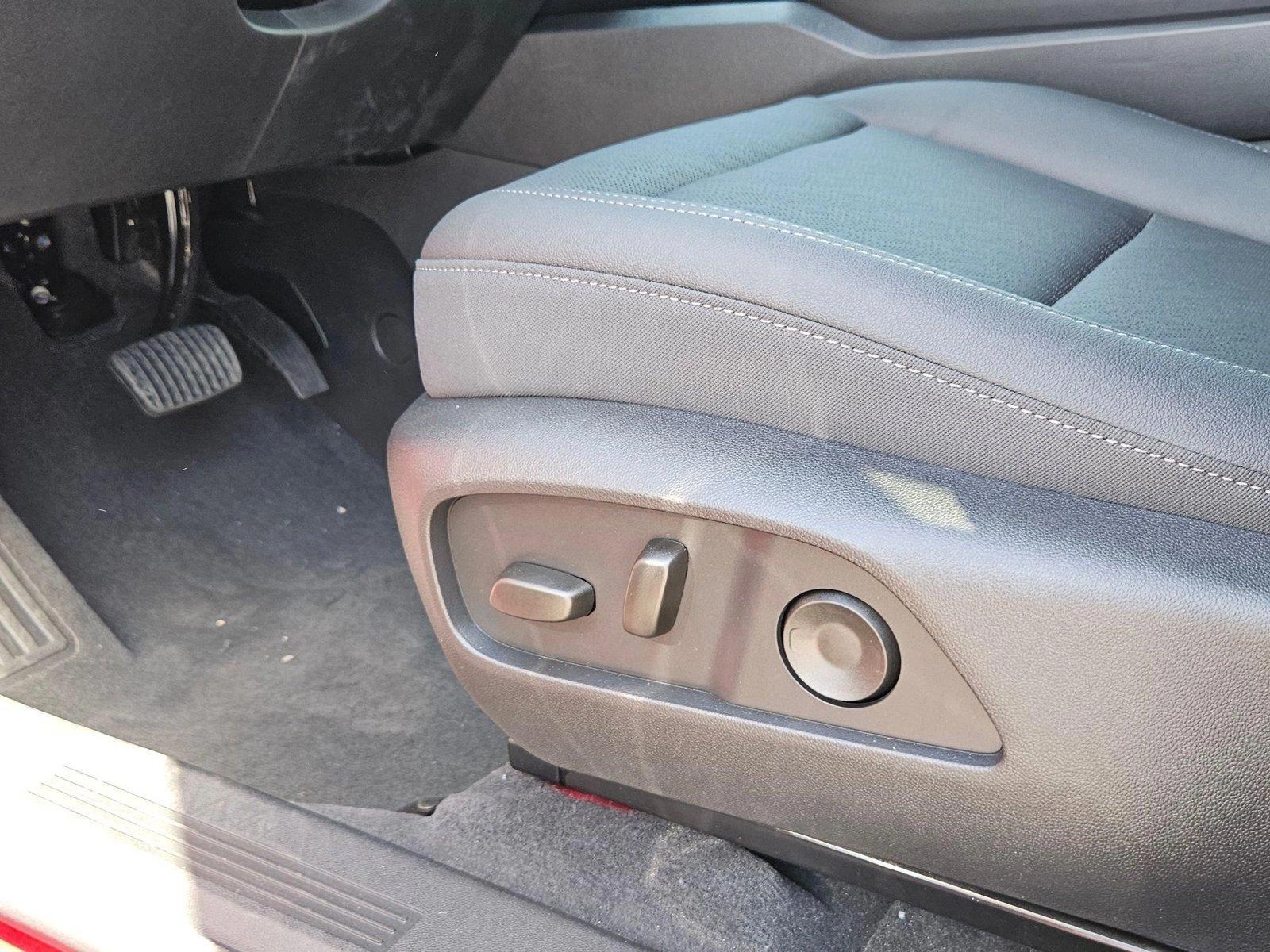 2025 Chevrolet Equinox Vehicle Photo in PEORIA, AZ 85382-3715