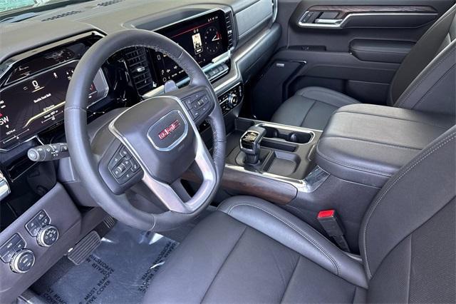 2024 GMC Sierra 1500 Vehicle Photo in ELK GROVE, CA 95757-8703