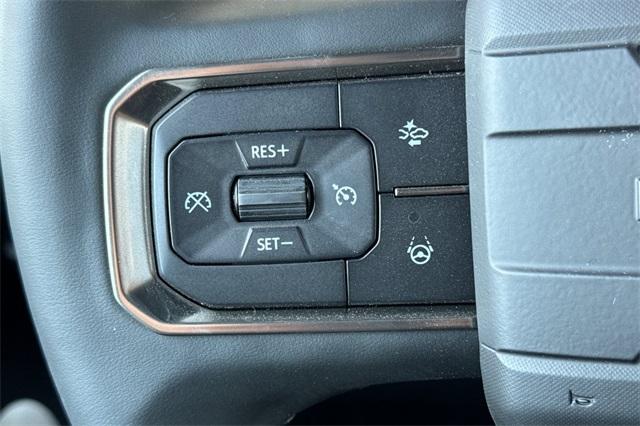 2025 GMC HUMMER EV SUV Vehicle Photo in ELK GROVE, CA 95757-8703